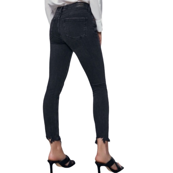 Zara Black Distressed Skinny Jeans Modern Jegging Black Stripe Layering Size 4 - Picture 1 of 5